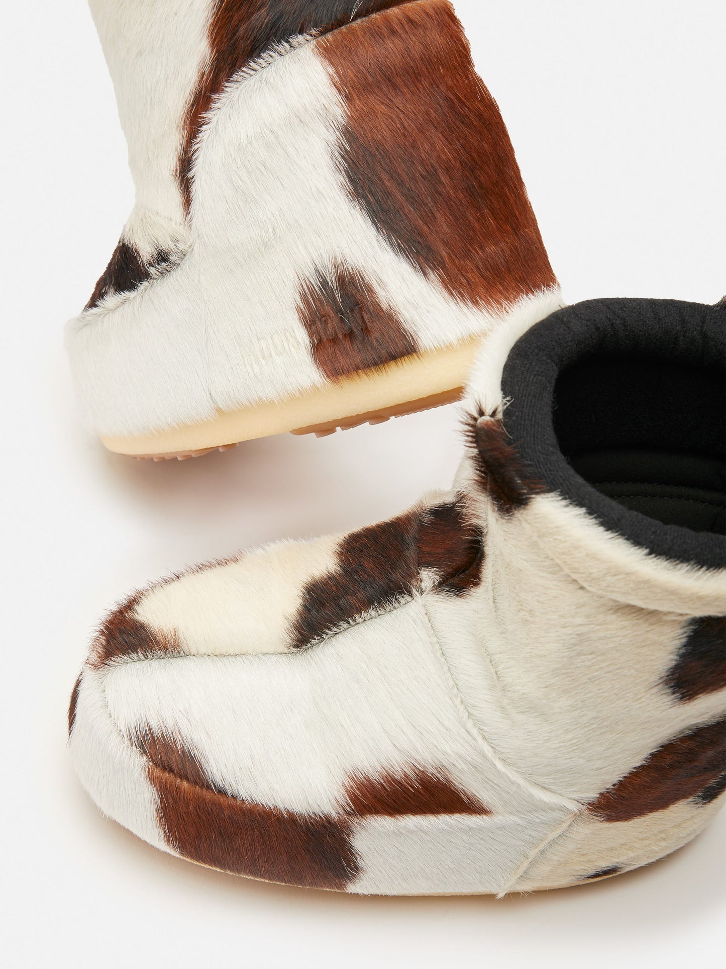 MOON BOOT ICON LOW NO LACE COW PRINT BOOTS