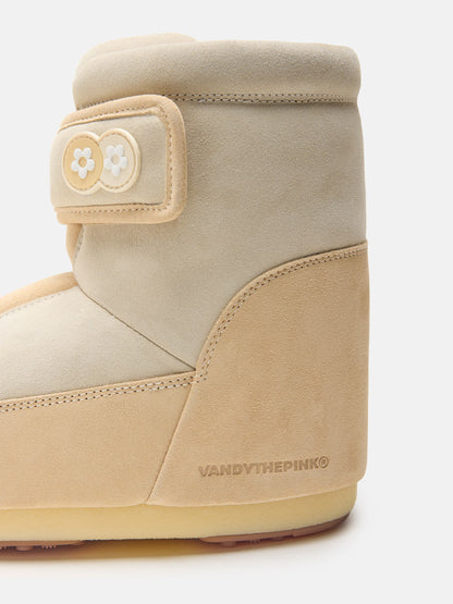 MOON BOOT MOON BOOT X VANDYTHEPINK® ICON STRAP BEIGE SUEDE BOOTS