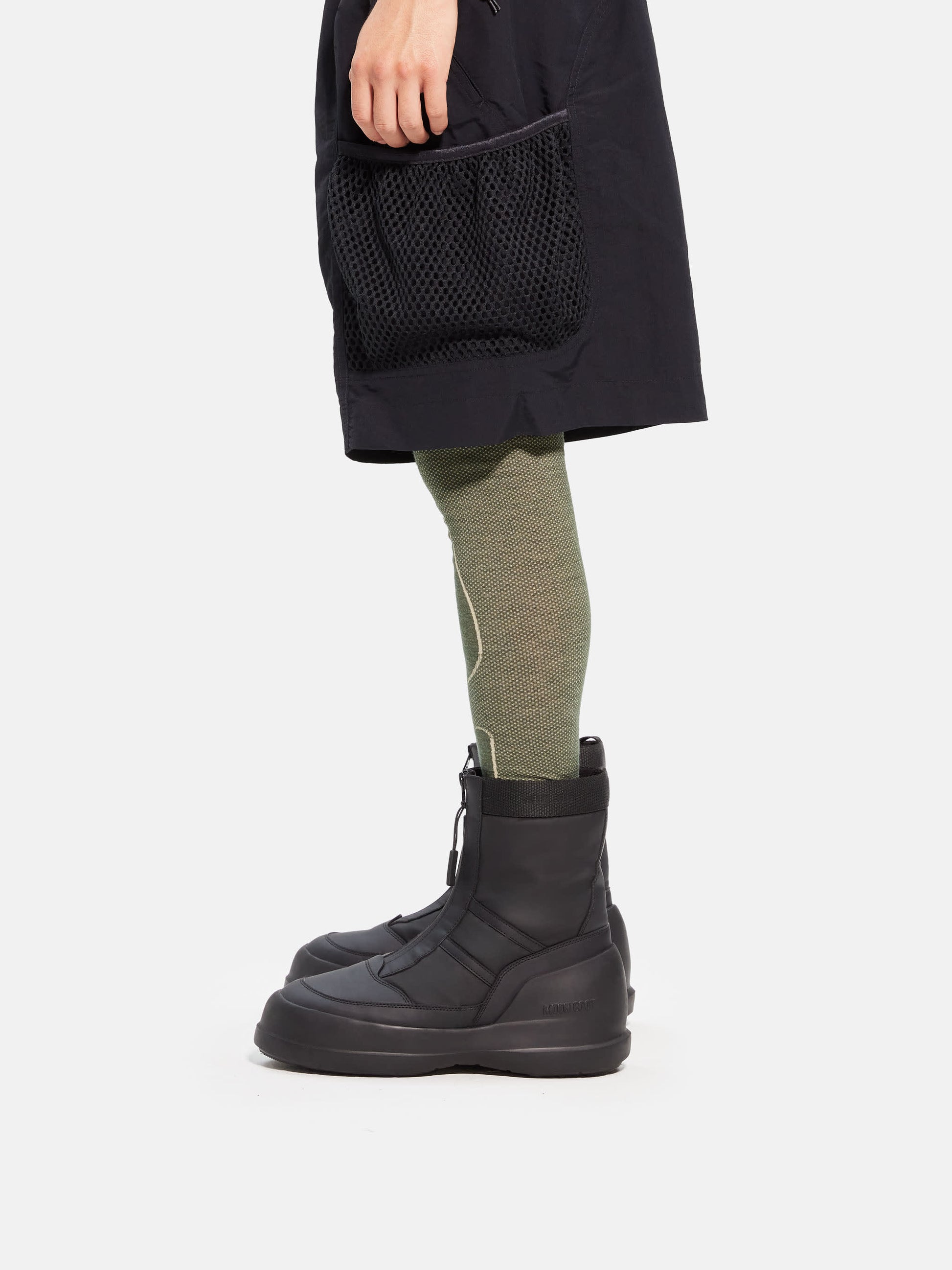 MOON BOOT LUNA BLACK ZIP BOOTS