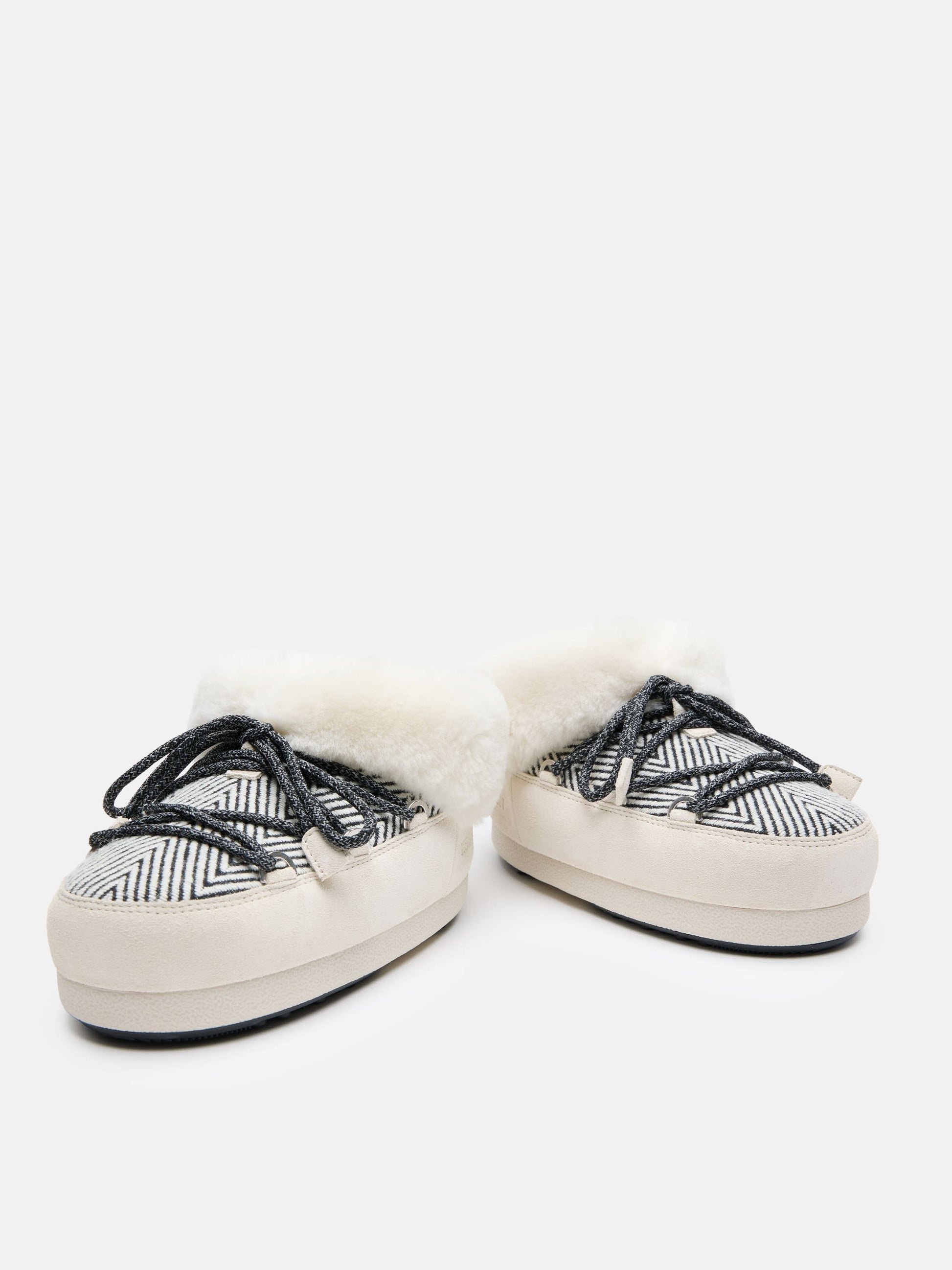 MOON BOOT MOON BOOT X GUEST IN RESIDENCE EVX CHALET WHITE SAND FAUX FUR MULES
