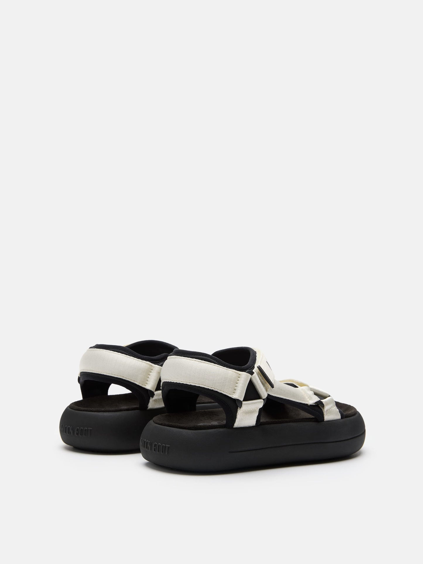 MOON BOOT SUPER SANDAL BLACK & WHITE