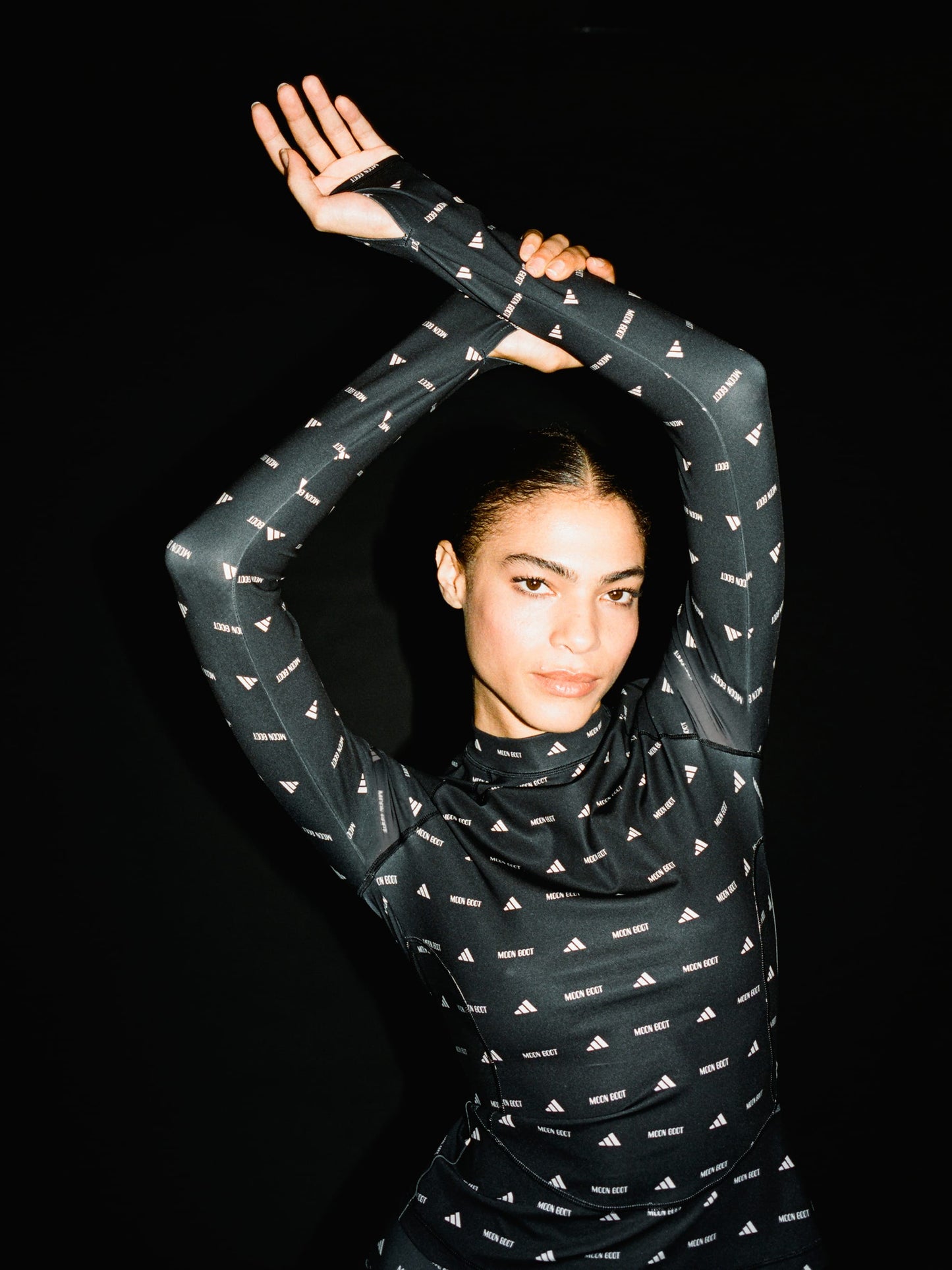 MOON BOOT ADIDAS X MOON BOOT BLACK LONG SLEEVE TOP